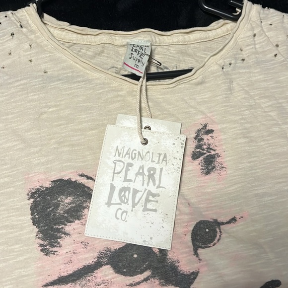 Magnolia Pearl t-shirt - Picture 7 of 7